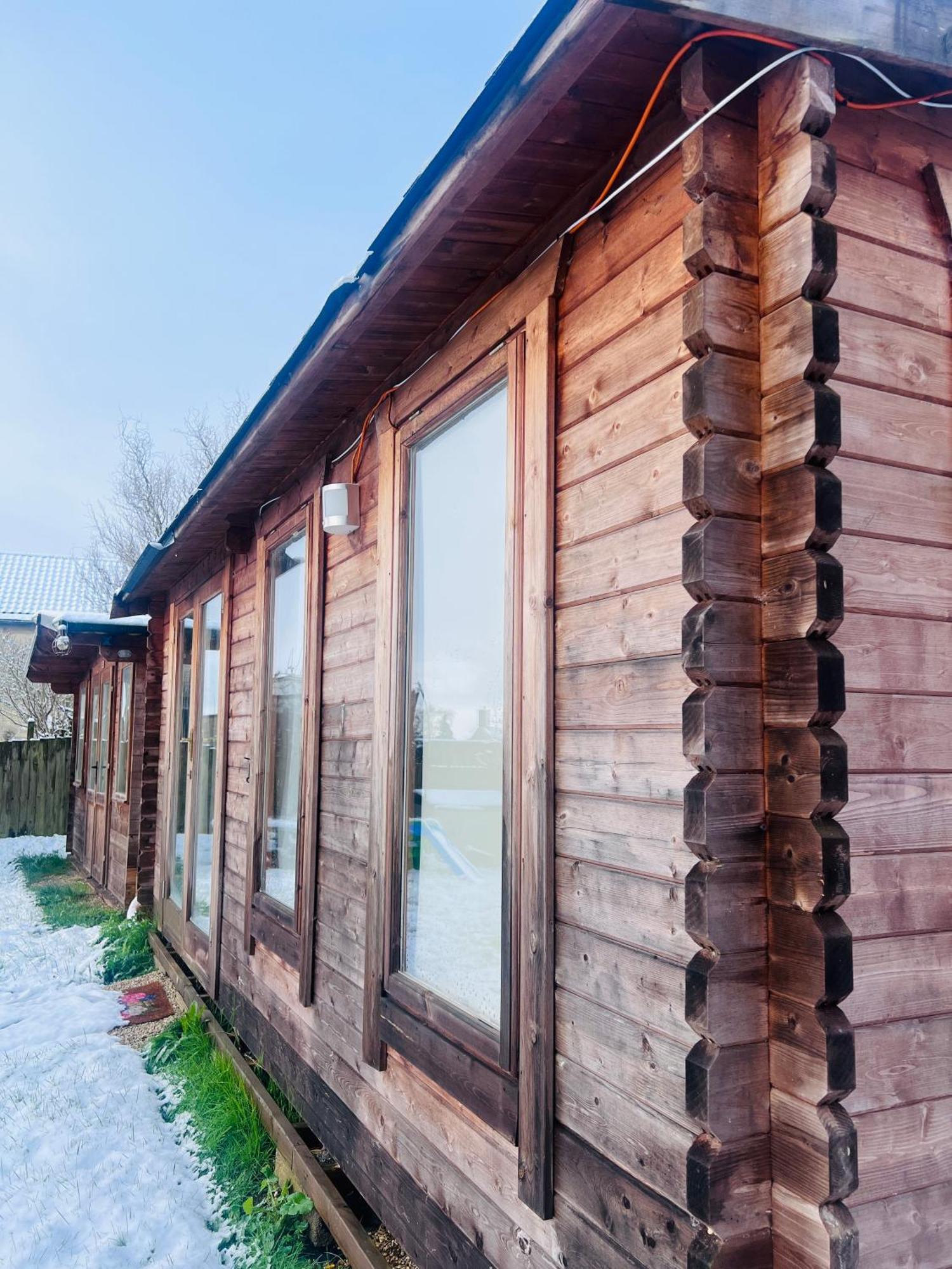 The Cabin Bradford-On-Avon Exterior photo